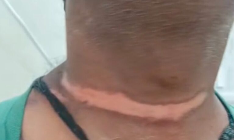 1004184078